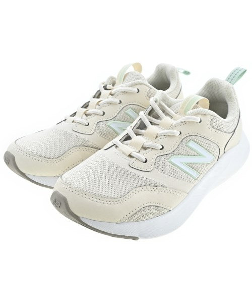 New Balance รองเท้าผ้าใบ