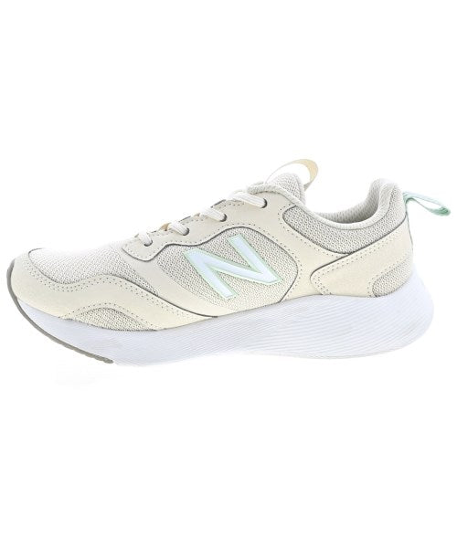 New Balance รองเท้าผ้าใบ