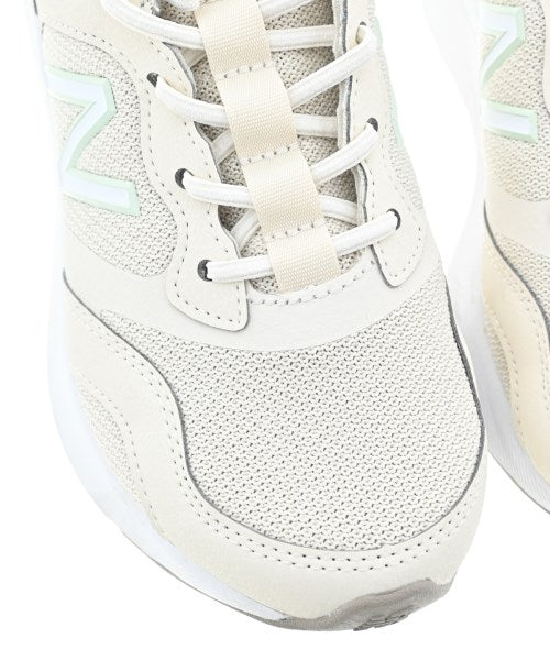 New Balance รองเท้าผ้าใบ