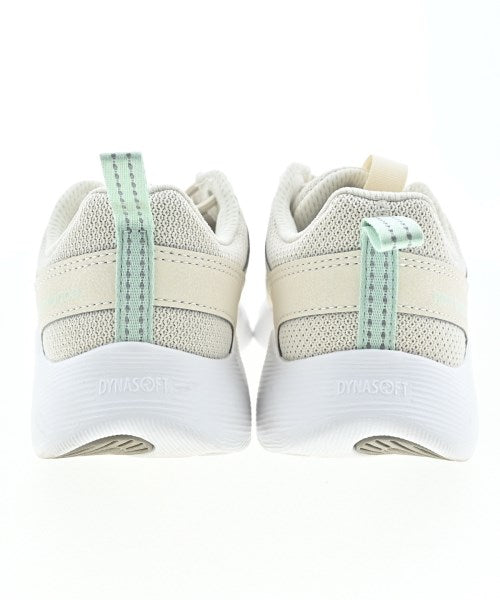 New Balance รองเท้าผ้าใบ