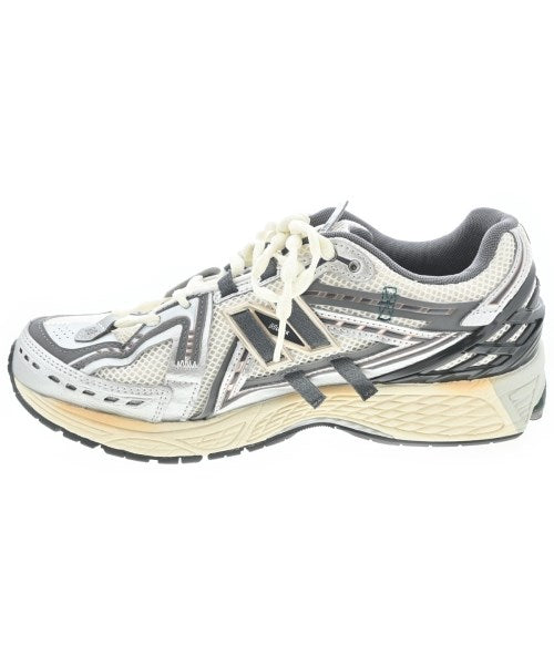 New Balance รองเท้าผ้าใบ