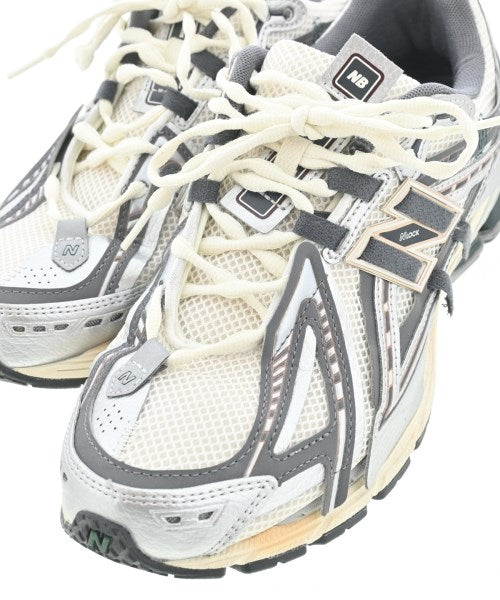 New Balance รองเท้าผ้าใบ