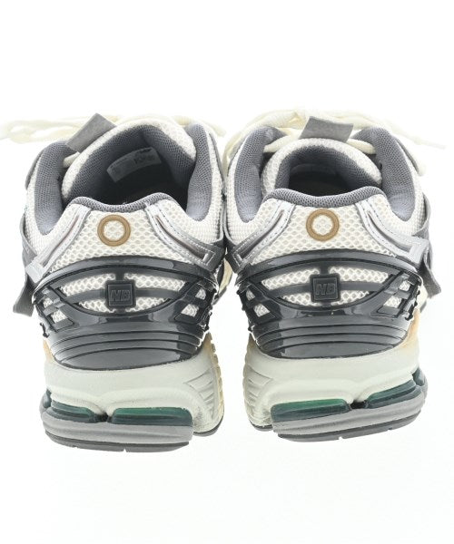 New Balance รองเท้าผ้าใบ