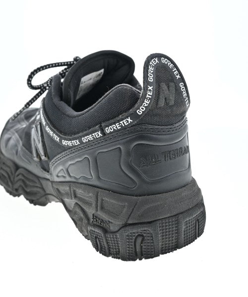 New Balance รองเท้าผ้าใบ