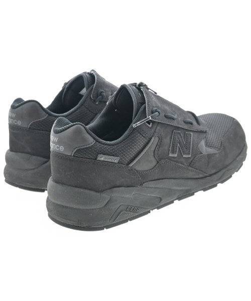 New Balance รองเท้าผ้าใบ