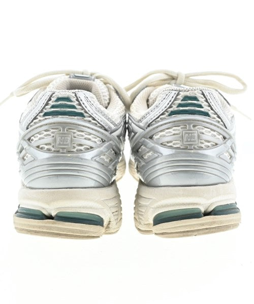 New Balance รองเท้าผ้าใบ