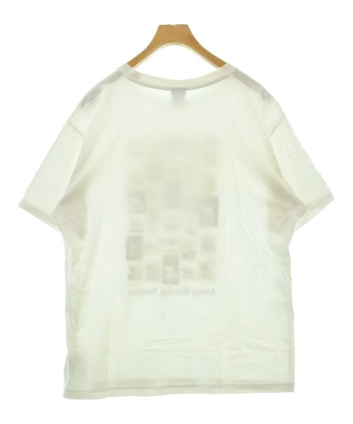 New Balance เสื้อยืด/เสื้อท็อปส์