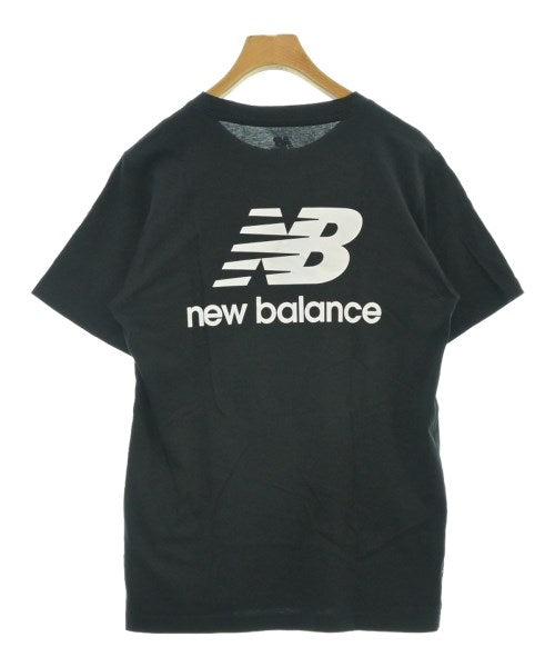 New Balance เสื้อยืด/เสื้อท็อปส์