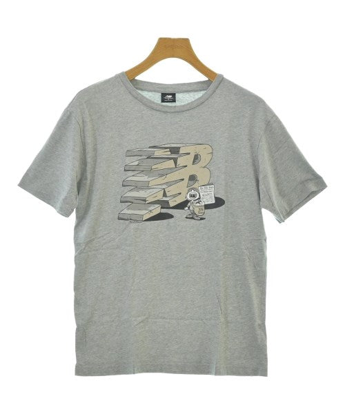 New Balance เสื้อยืด/เสื้อท็อปส์