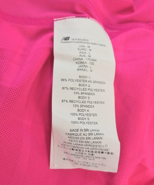 New Balance เสื้อยืด/เสื้อท็อปส์