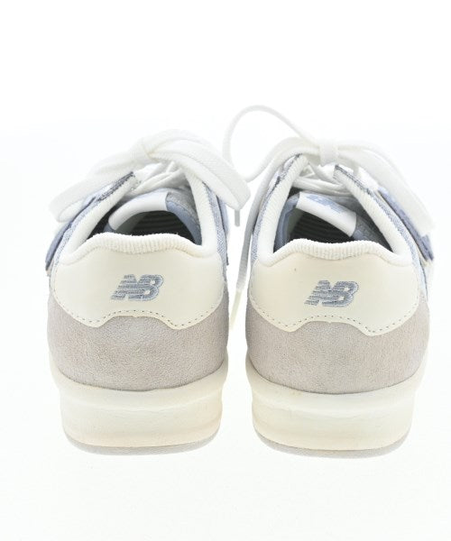 New Balance รองเท้าผ้าใบ