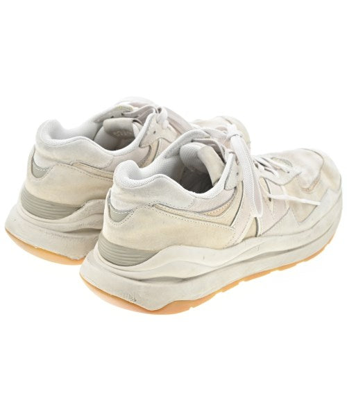 New Balance รองเท้าผ้าใบ