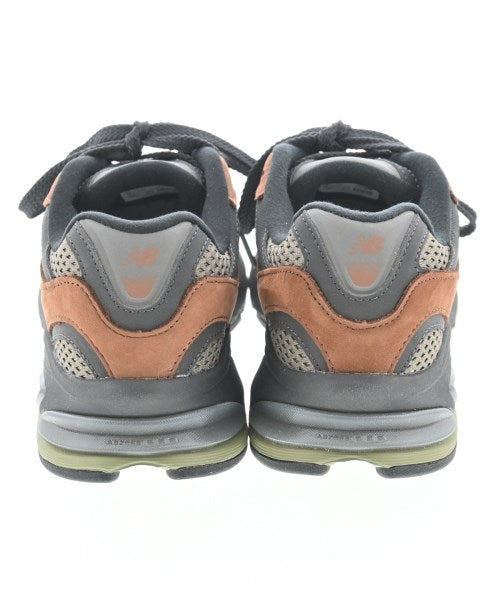 New Balance รองเท้าผ้าใบ