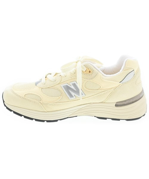 New Balance รองเท้าผ้าใบ