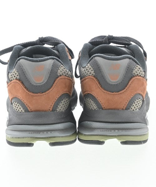 New Balance รองเท้าผ้าใบ