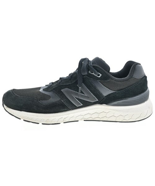 New Balance รองเท้าผ้าใบ