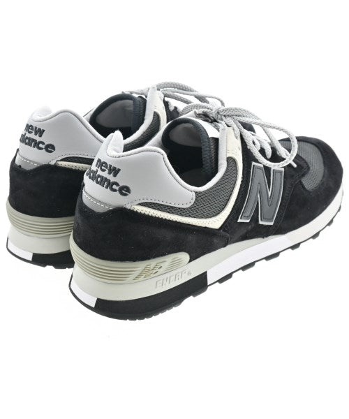 New Balance รองเท้าผ้าใบ
