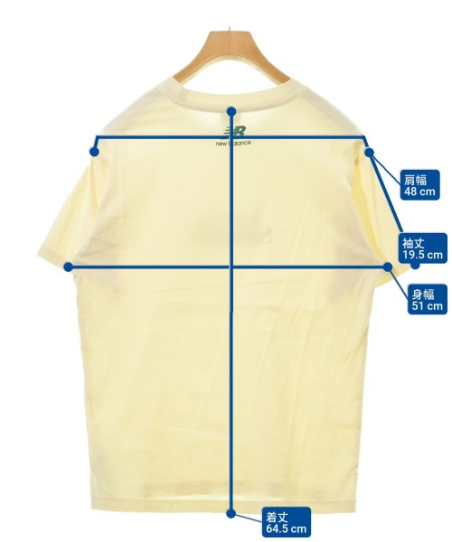 New Balance เสื้อยืด/เสื้อท็อปส์