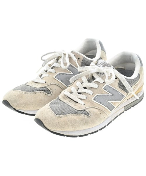 New Balance รองเท้าผ้าใบ