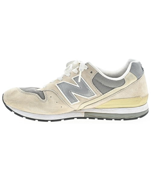New Balance รองเท้าผ้าใบ