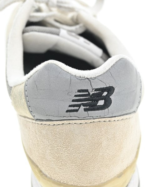 New Balance รองเท้าผ้าใบ