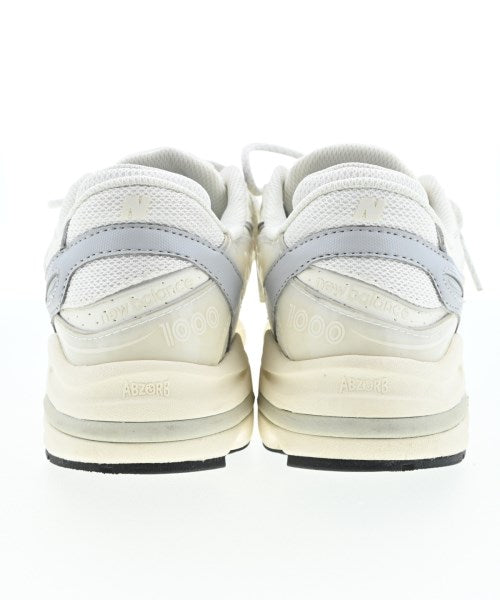 New Balance รองเท้าผ้าใบ