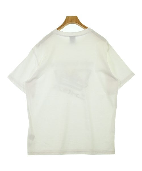 New Balance เสื้อยืด/เสื้อท็อปส์