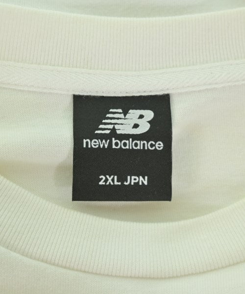 New Balance เสื้อยืด/เสื้อท็อปส์