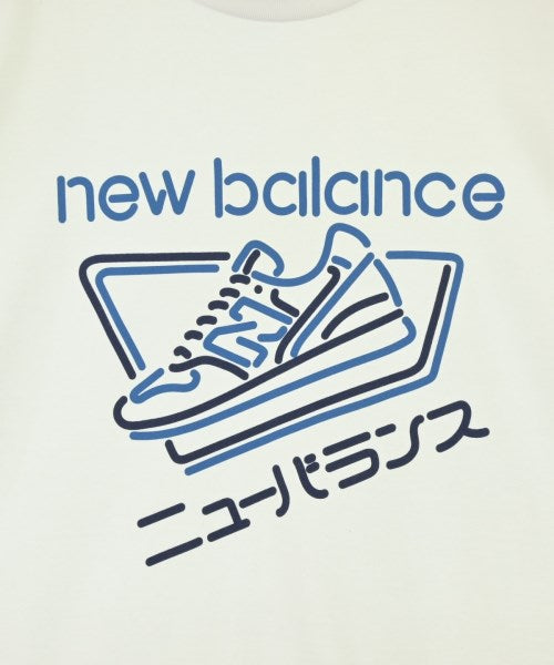 New Balance เสื้อยืด/เสื้อท็อปส์