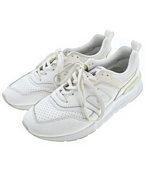 New Balance รองเท้าผ้าใบ