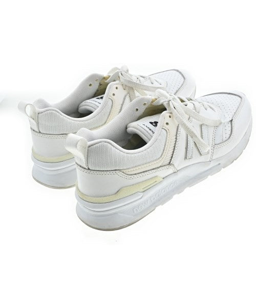 New Balance รองเท้าผ้าใบ