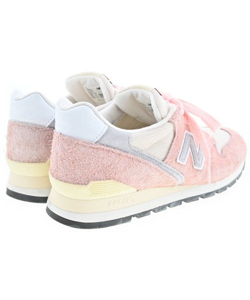 New Balance รองเท้าผ้าใบ