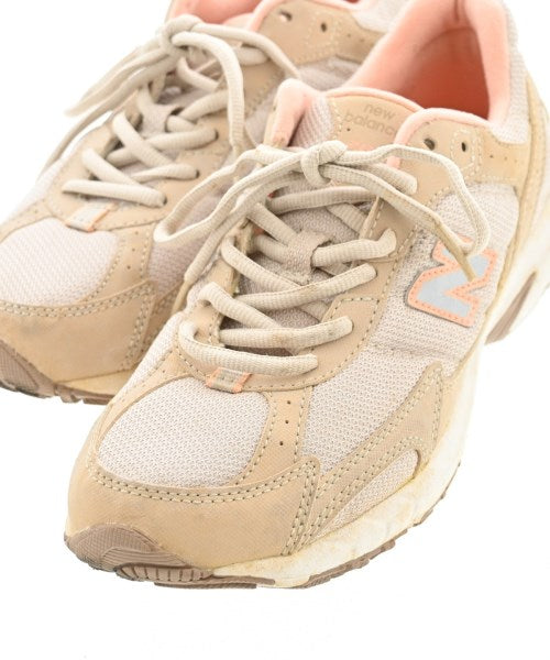 New Balance รองเท้าผ้าใบ