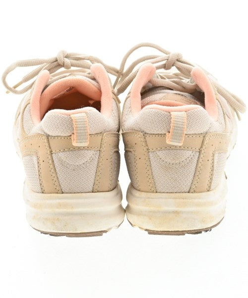 New Balance รองเท้าผ้าใบ