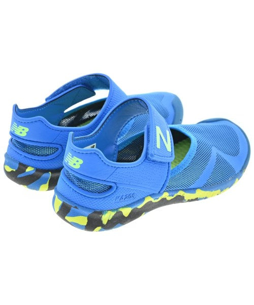 New Balance รองเท้าผ้าใบ