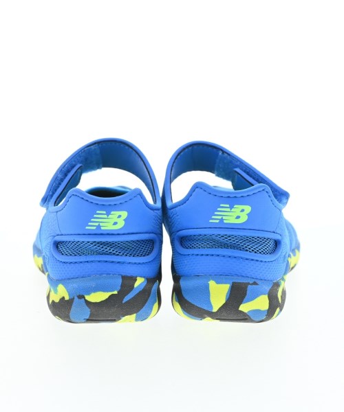 New Balance รองเท้าผ้าใบ