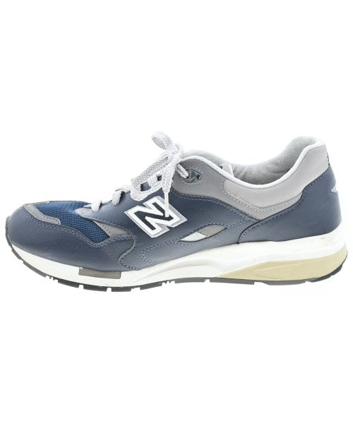 New Balance รองเท้าผ้าใบ