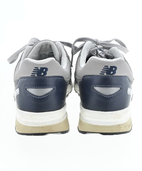 New Balance รองเท้าผ้าใบ