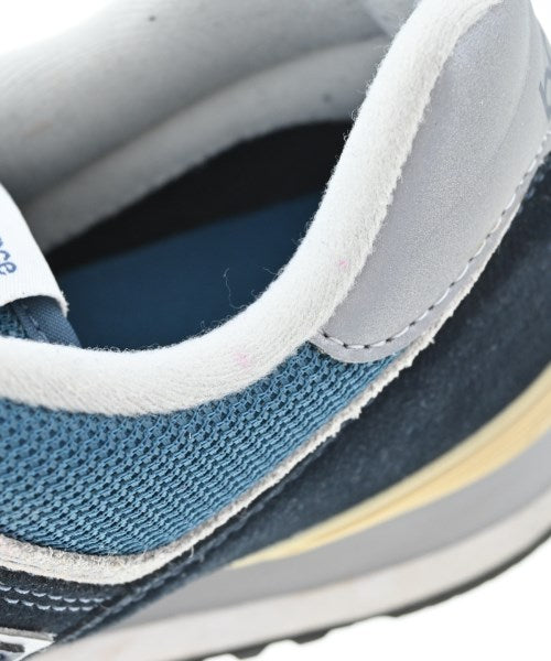 New Balance รองเท้าผ้าใบ