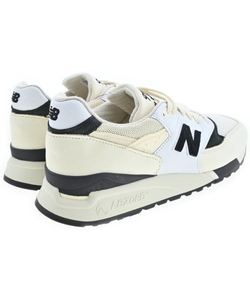 New Balance รองเท้าผ้าใบ