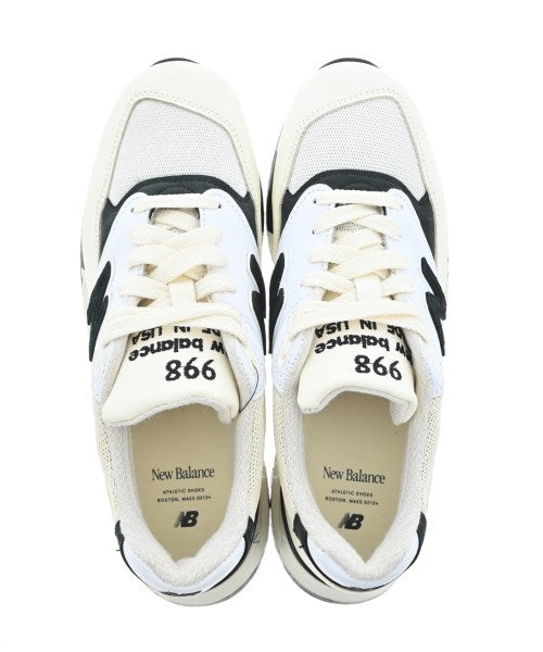 New Balance รองเท้าผ้าใบ