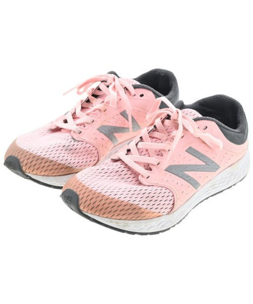 New Balance รองเท้าผ้าใบ