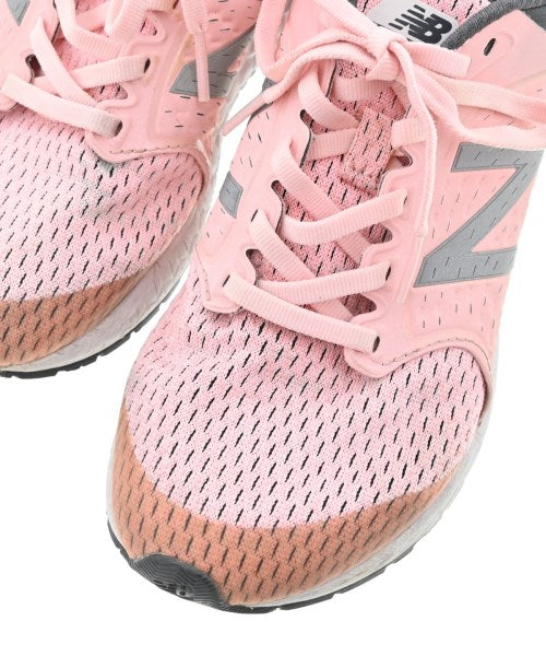 New Balance รองเท้าผ้าใบ