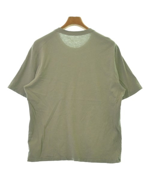 New Balance เสื้อยืด/เสื้อท็อปส์