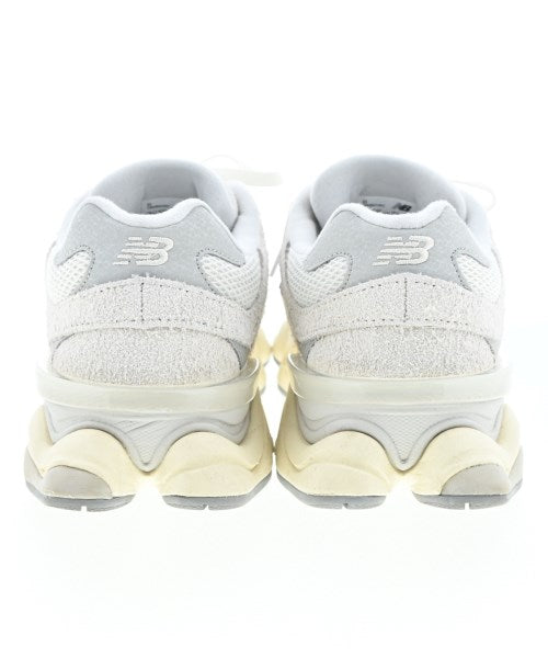 New Balance รองเท้าผ้าใบ