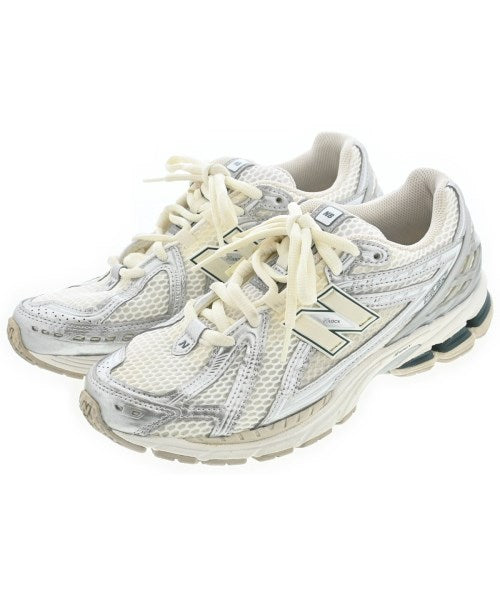 New Balance รองเท้าผ้าใบ