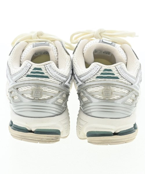 New Balance รองเท้าผ้าใบ