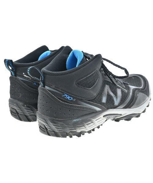 New Balance รองเท้าผ้าใบ