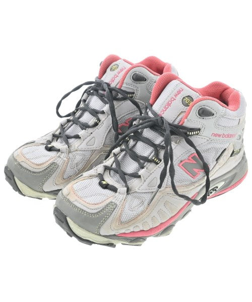 New Balance รองเท้าผ้าใบ