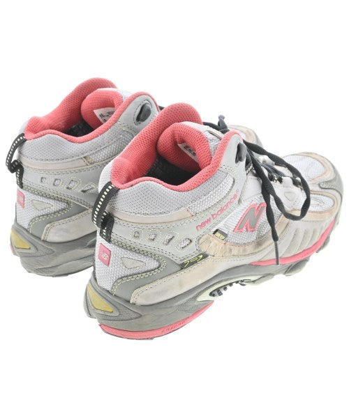 New Balance รองเท้าผ้าใบ